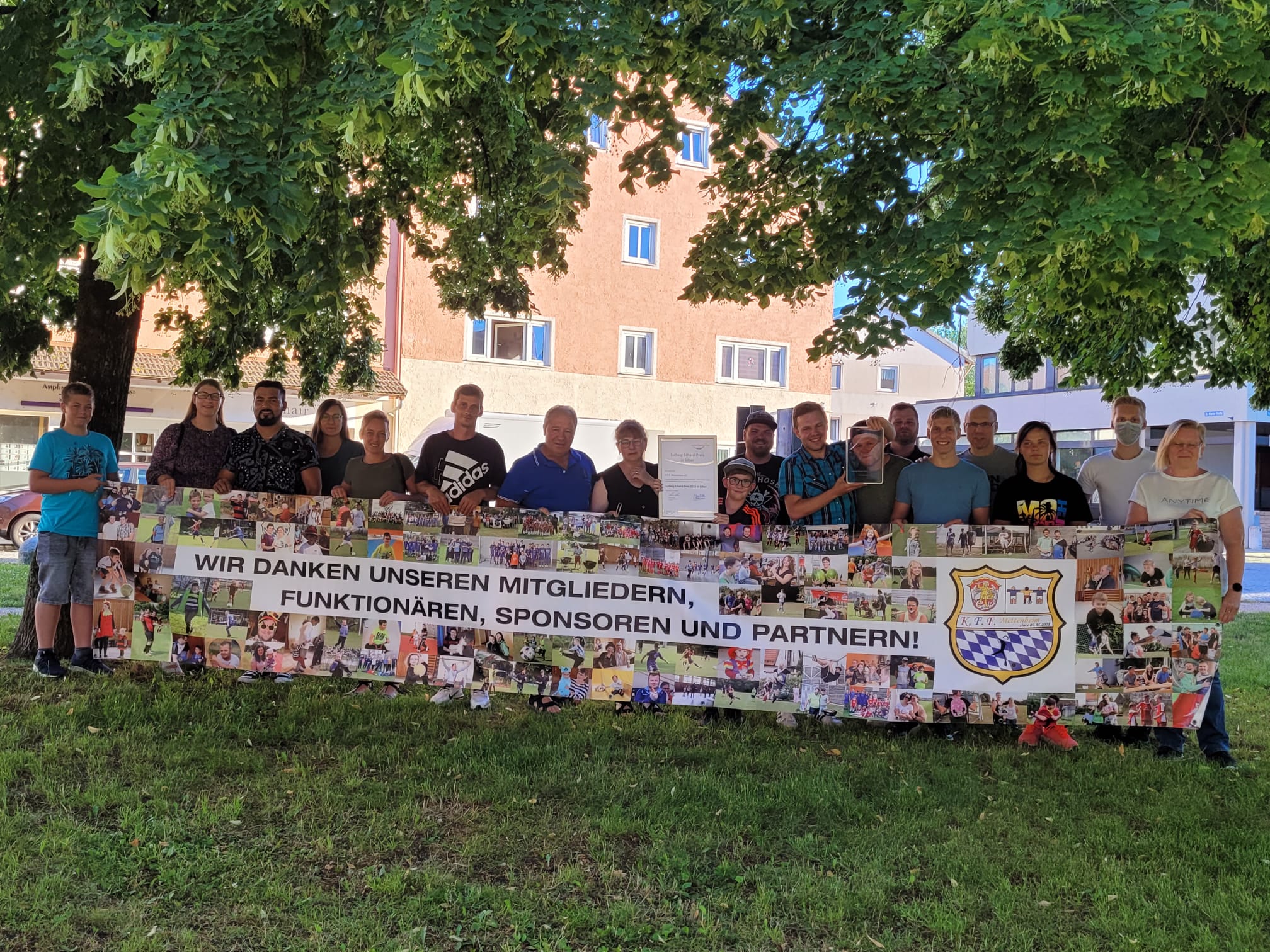 K.F.F. Mitglieder feiern die Silber-Platzierung